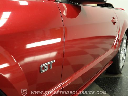 Used 2006 Ford Mustang GT RWD image 22