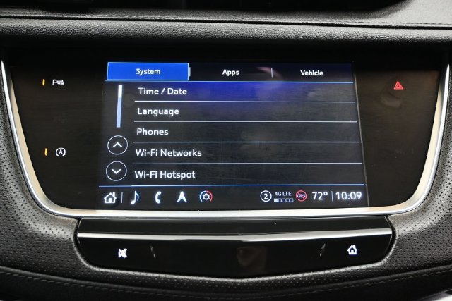 Used 2024 Cadillac XT5 Premium Luxury w/ LPO, Floor Liner Package AWD/4WD image 38
