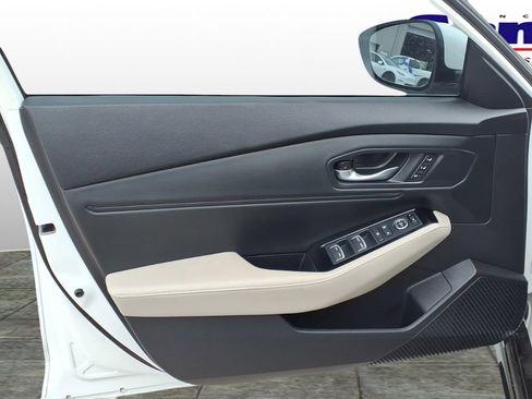 Used 2024 Honda Accord Touring image 7