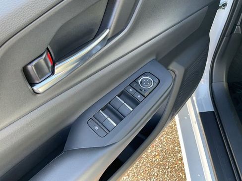 New 2026 Toyota Prius Plug-In Hybrid image 21