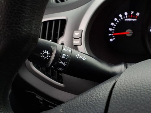 Used 2015 Kia Sportage LX image 30