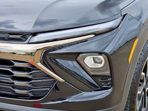Certified 2025 Chevrolet TrailBlazer ACTIV w/ Driver Confidence Package FWD image 10