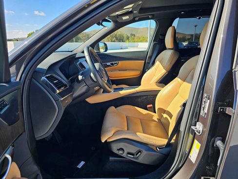 Used 2023 Volvo XC90 B6 Ultimate AWD/4WD image 23