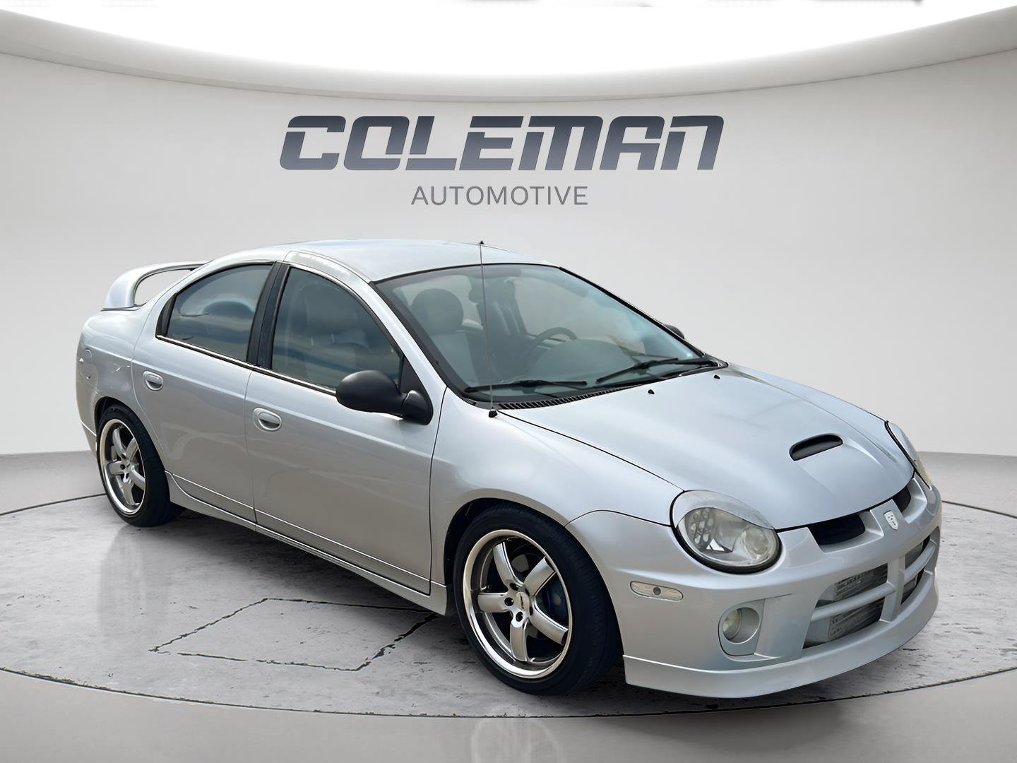 Used 2004 Dodge Neon FWD image 2