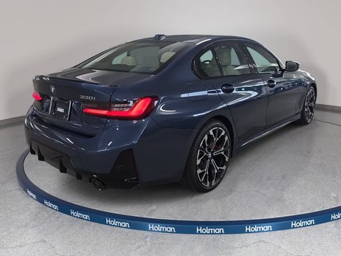 New 2026 BMW 330i Sedan w/ M Sport Package RWD image 4