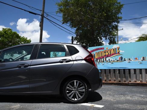 Used 2015 Honda Fit EX image 9