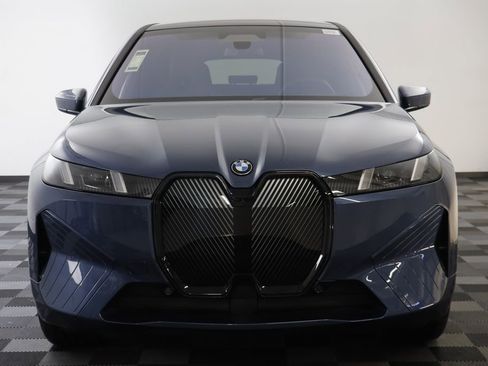 New 2026 BMW iX xDrive45 image 23