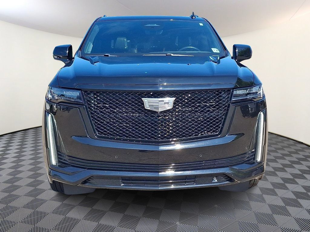 Used 2023 Cadillac Escalade Sport Platinum w/ LPO, ONYX Package AWD/4WD image 2