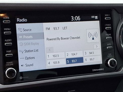 Used 2020 Toyota Tacoma TRD Sport image 17