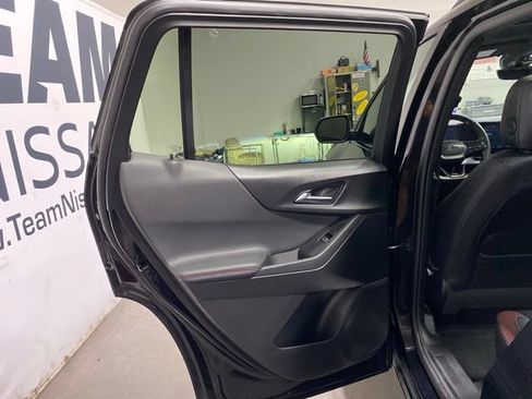 Used 2025 Chevrolet Equinox RS w/ Safety and Technology Package AWD/4WD image 23