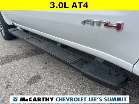 Used 2021 GMC Sierra 1500 AT4 image 16