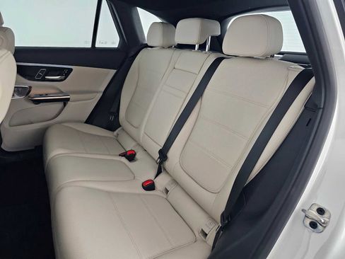 New 2026 Mercedes-Benz GLC 300 4MATIC image 18