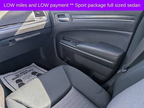 Used 2018 Chrysler 300 Touring w/ Sport Appearance Package RWD image 17