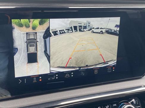 Used 2024 GMC Sierra 1500 AT4 w/ AT4 Preferred Package AWD/4WD image 28