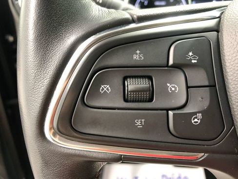 Used 2021 Buick Encore GX Essence w/ Experience Buick Package FWD image 32