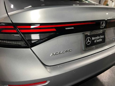 Used 2025 Honda Accord Touring image 14