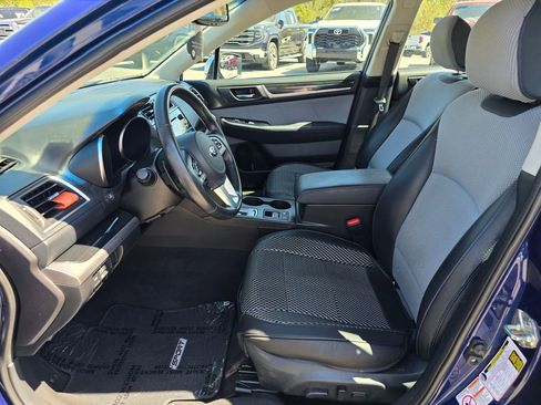 Used 2017 Subaru Legacy 2.5i Sport AWD/4WD image 4