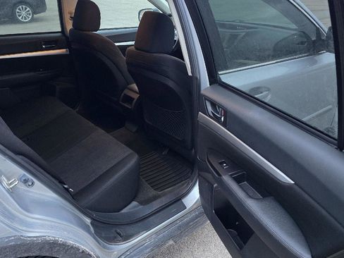 Used 2014 Subaru Outback 2.5i Premium w/ Moonroof Package image 19
