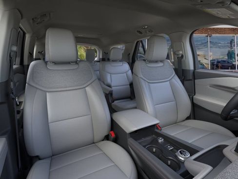 New 2026 Ford Explorer Active w/ Active Comfort Package RWD image 10