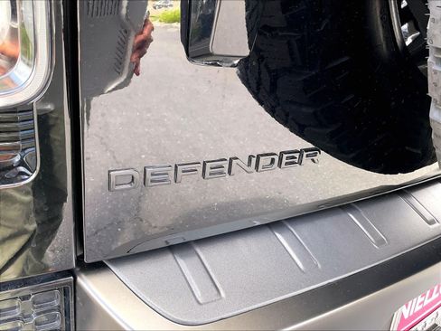 Used 2025 Land Rover Defender 110 AWD/4WD image 10