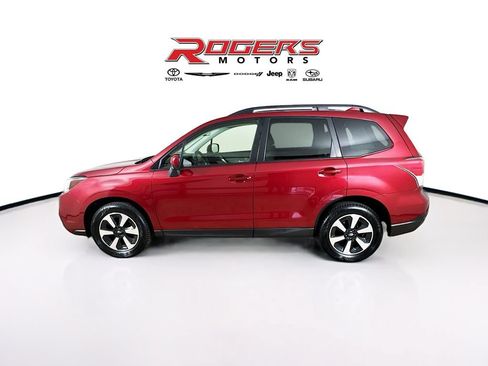 Used 2018 Subaru Forester 2.5i Premium AWD/4WD image 4