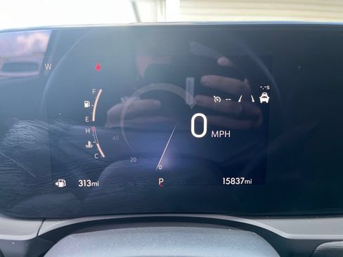 Used 2025 Buick Envista Sport Touring FWD image 40