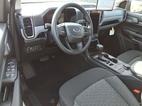 New 2025 Ford Ranger XL image 12