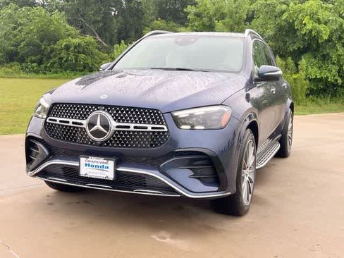 Used 2026 Mercedes-Benz GLE 450e 4MATIC image 2