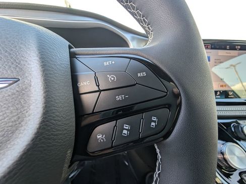 New 2026 Chrysler Pacifica Select w/ S Appearance Package image 23