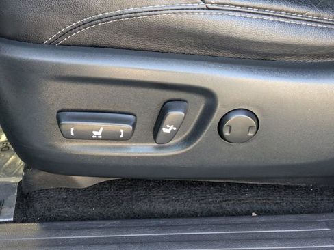 Used 2022 Toyota 4Runner Limited image 26