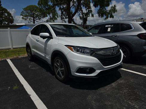 Used 2022 Honda HR-V EX-L image 4