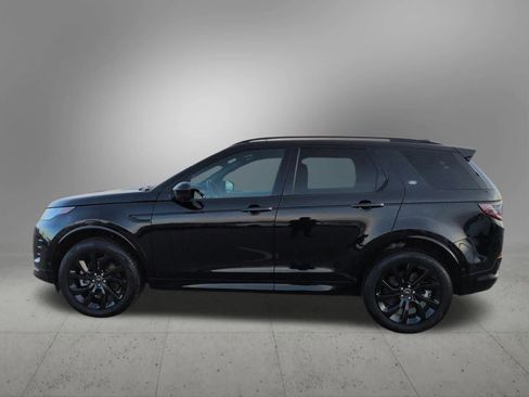Used 2025 Land Rover Discovery Sport Dynamic SE image 3