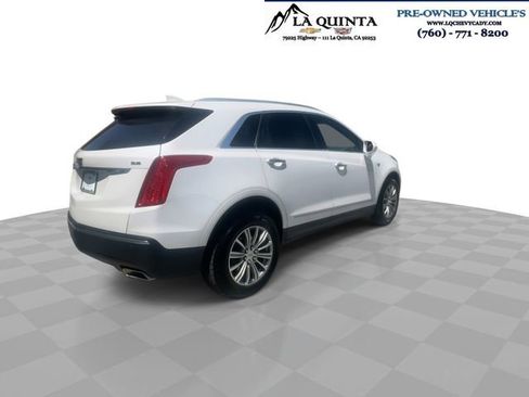 Used 2018 Cadillac XT5 Luxury w/ Driver Awareness Package FWD image 4