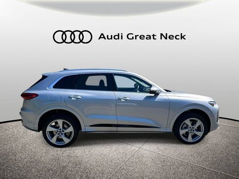 New 2026 Audi Q5 Premium Plus AWD/4WD image 33