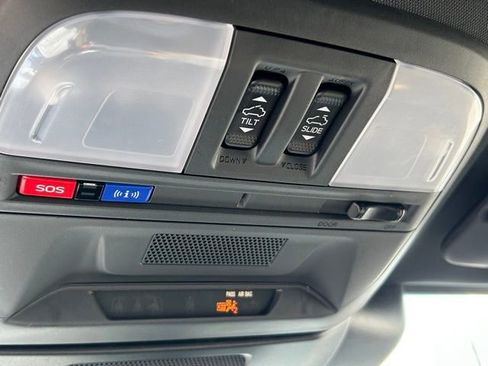 Used 2025 Subaru Crosstrek 2.5i Sport AWD/4WD image 28