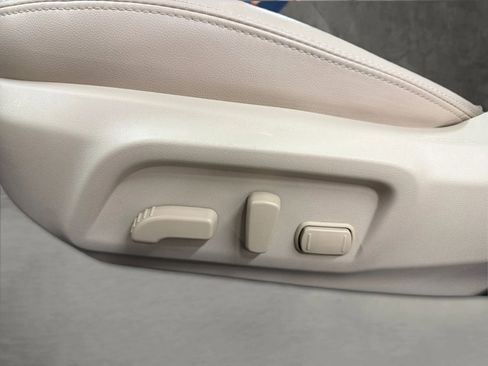 Used 2018 Subaru Outback 2.5i Limited image 42