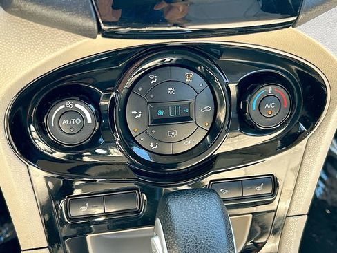 Used 2016 Ford Fiesta Titanium FWD image 16