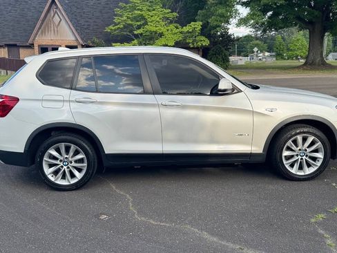 Used 2017 BMW X3 sDrive28i RWD image 9