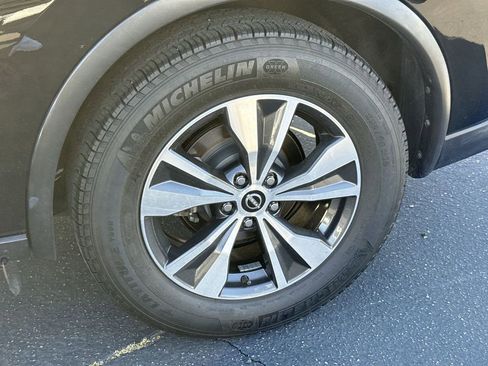 Used 2023 Nissan Murano S image 23