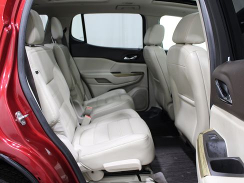 Used 2019 GMC Acadia Denali w/ Technology Package AWD/4WD image 29