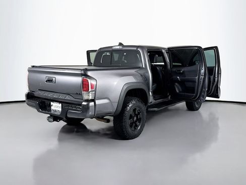 Used 2021 Toyota Tacoma TRD Off-Road w/ TRD Premium Off Road Package AWD/4WD image 25