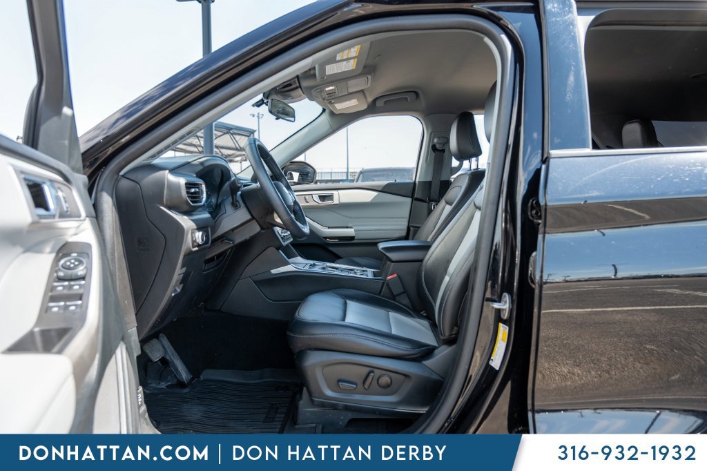 Used 2023 Ford Explorer XLT w/ Equipment Group 202A AWD/4WD image 6