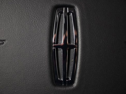 New 2026 Lincoln Nautilus Reserve w/ Jet Appearance Package image 35