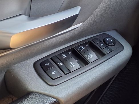 Used 2022 RAM 1500 Lone Star image 10