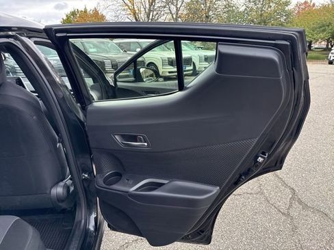 Used 2022 Toyota C-HR Nightshade image 28
