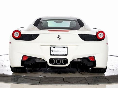 Used 2014 Ferrari 458 Italia image 8