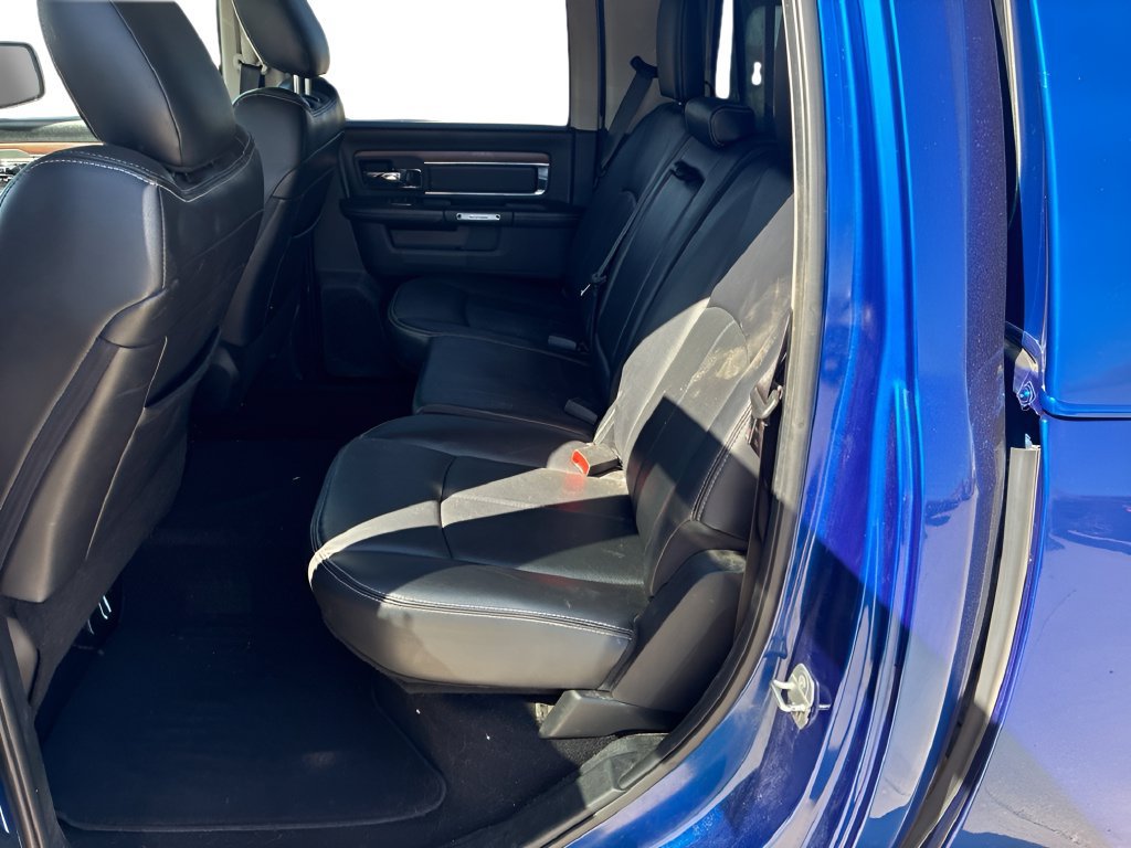 Used 2018 RAM 1500 Laramie w/ Convenience Group AWD/4WD image 11