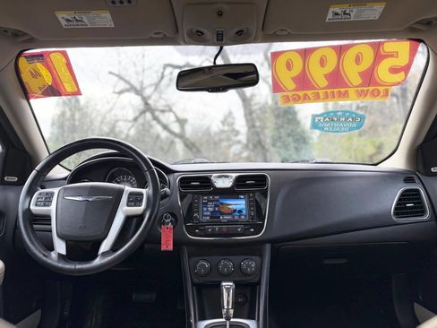 Used 2014 Chrysler 200 Limited w/ Sun/Sound Group image 6