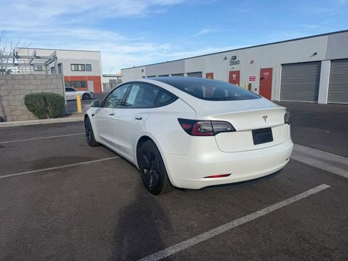 Used 2023 Tesla Model 3 Standard Range image 4