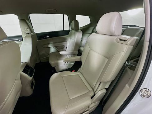 Used 2019 Volkswagen Atlas SE w/ Towing Package image 24